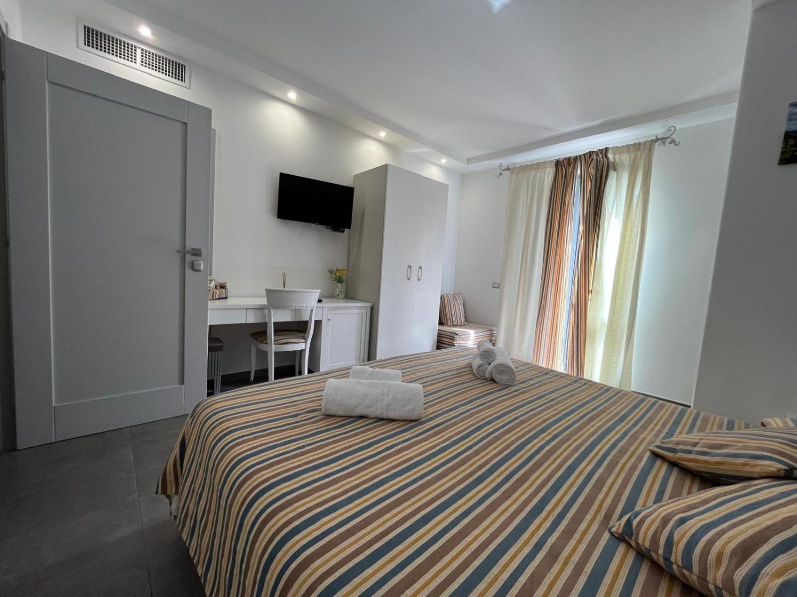 Appartamenti Il Ventaglio Đảo Lipari Ngoại thất bức ảnh