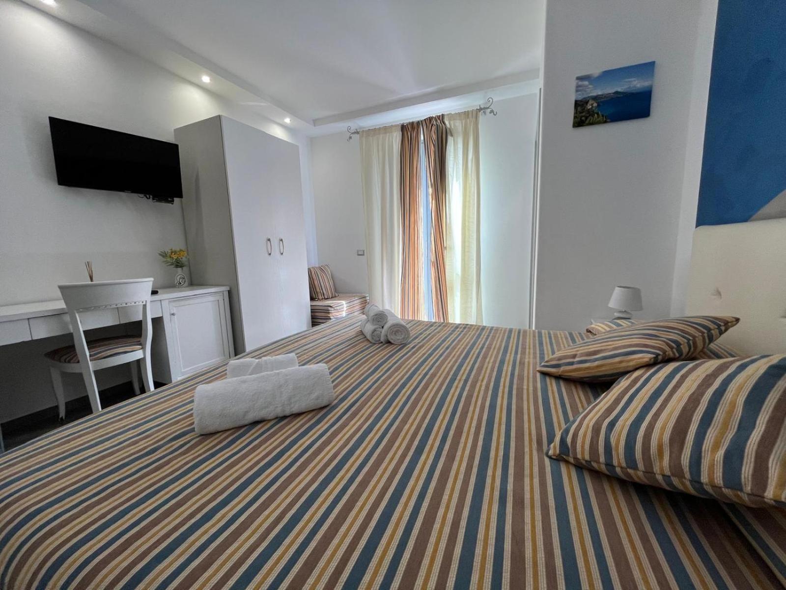 Appartamenti Il Ventaglio Đảo Lipari Ngoại thất bức ảnh